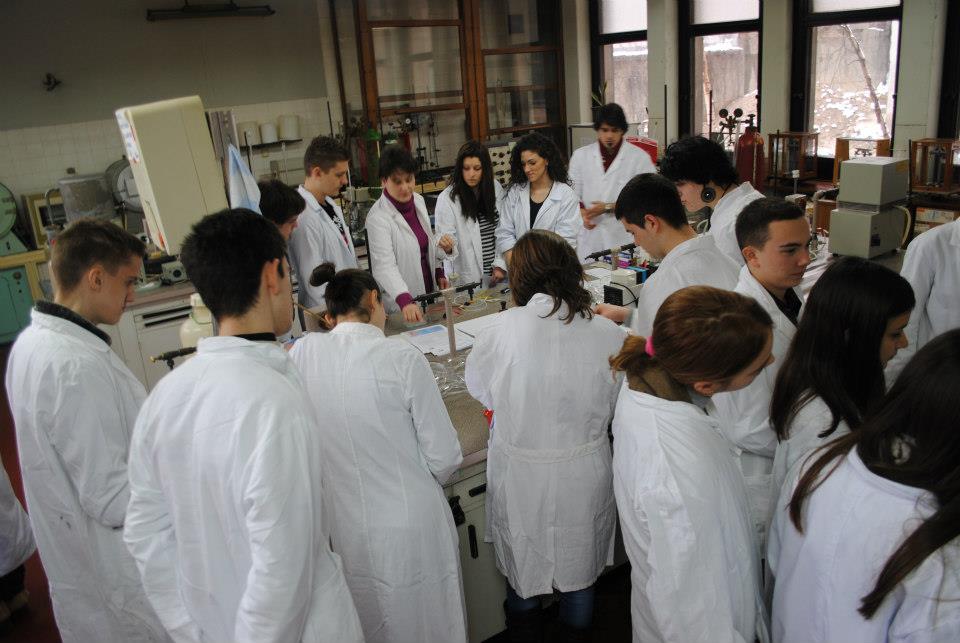 Studenti Fakulteta za fizičku hemiju